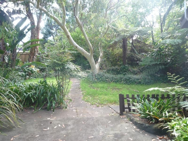 50 TRENTBRIDGE AVENUE, Belrose NSW 2085