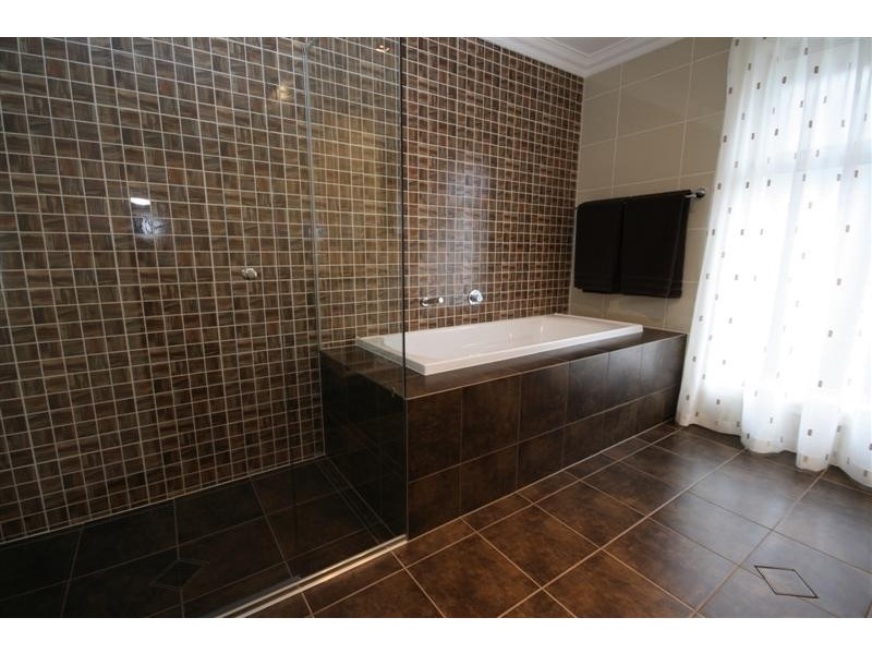 464 The Boulevard, Flagstaff Hill SA 5159