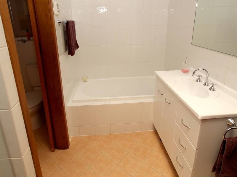 11 Anne Court, Happy Valley SA 5159