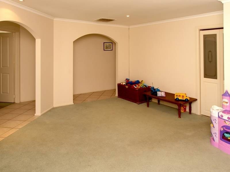 50 Miller Drive, Happy Valley SA 5159