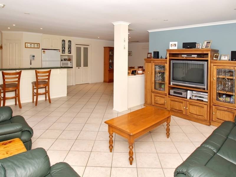 50 Miller Drive, Happy Valley SA 5159