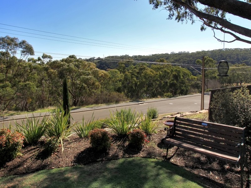 94 Broadmeadow Drive, Flagstaff Hill SA 5159