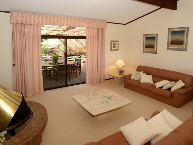 94 Broadmeadow Drive, Flagstaff Hill SA 5159