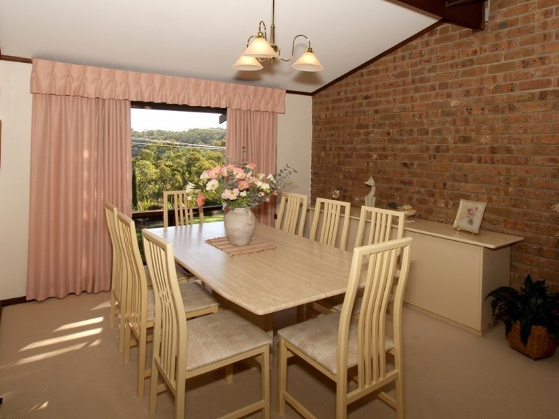 94 Broadmeadow Drive, Flagstaff Hill SA 5159