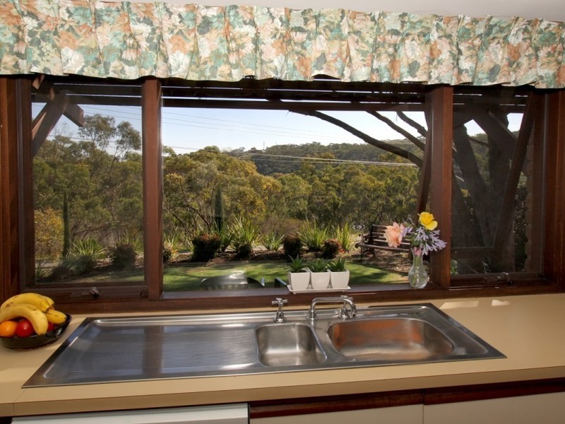 94 Broadmeadow Drive, Flagstaff Hill SA 5159