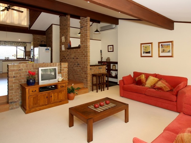 94 Broadmeadow Drive, Flagstaff Hill SA 5159