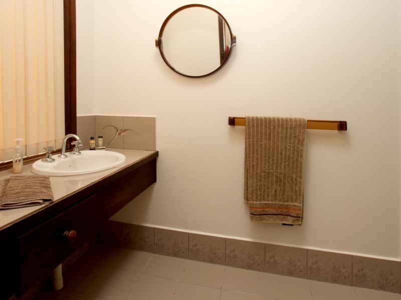 94 Broadmeadow Drive, Flagstaff Hill SA 5159