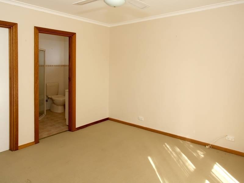 18 Booth Street, Happy Valley SA 5159