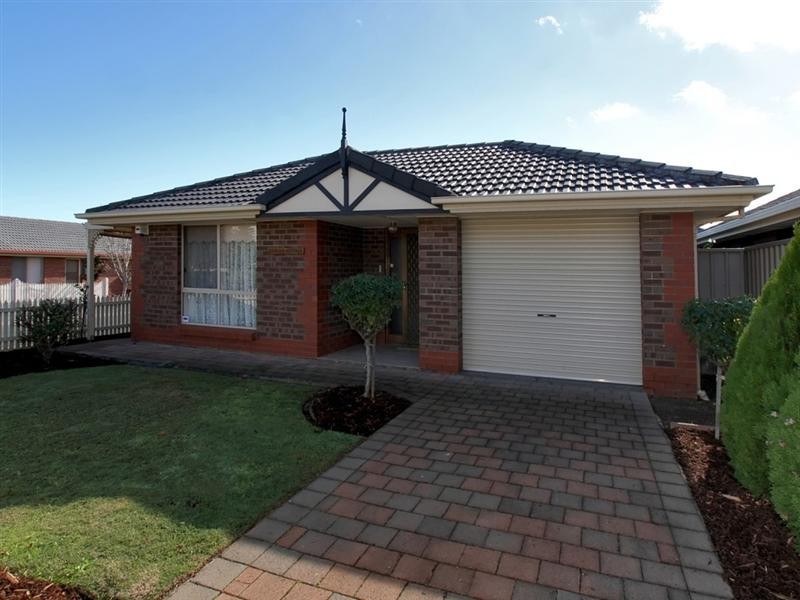 9 Bridgeport Cl, Seaford SA 5169