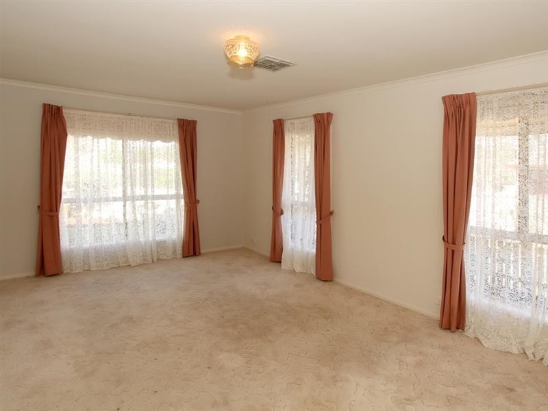 9 Bridgeport Cl, Seaford SA 5169