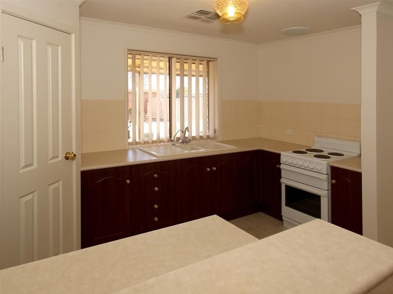 9 Bridgeport Cl, Seaford SA 5169