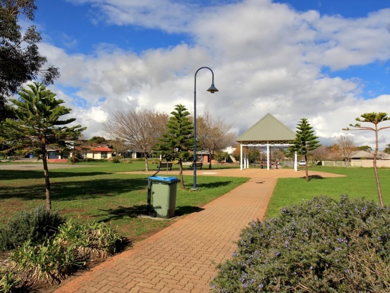 9 Bridgeport Cl, Seaford SA 5169