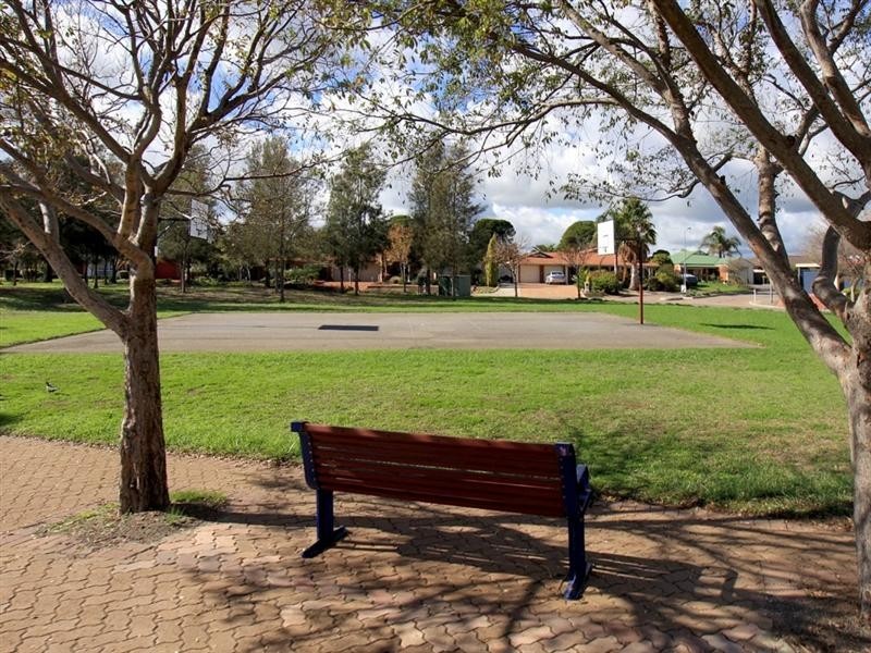 9 Bridgeport Cl, Seaford SA 5169