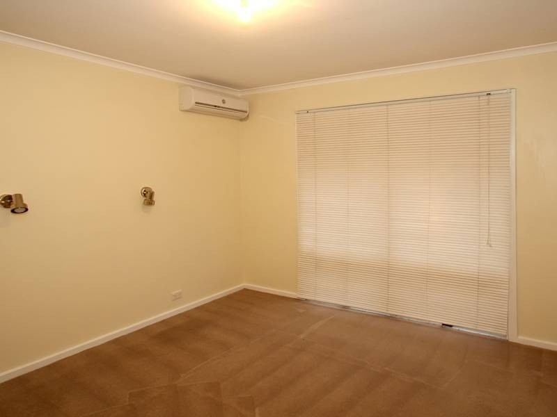 1 Iona Court, Aberfoyle Park SA 5159