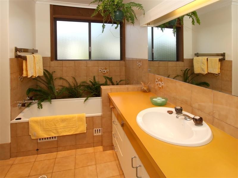 18 Garnet Crescent, Flagstaff Hill SA 5159