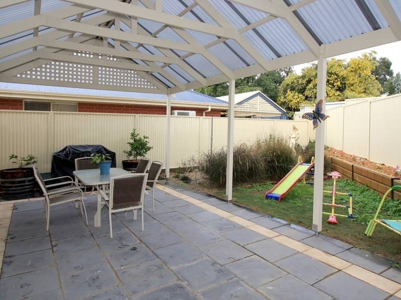 1 Darlington Street, Sturt SA 5047