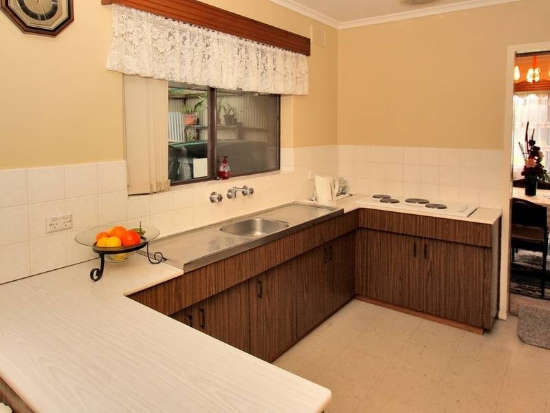 7 Caribbean Crescent, Happy Valley SA 5159