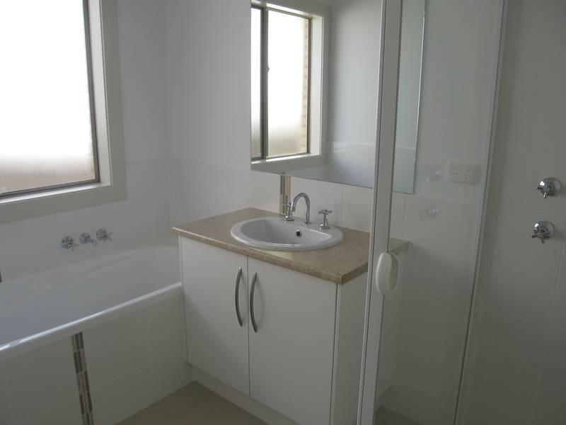 19 Scarborough Terrace, Dover Gardens SA 5048