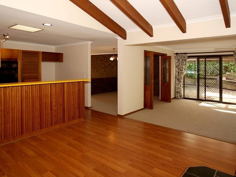 18 Booth Street, Happy Valley SA 5159