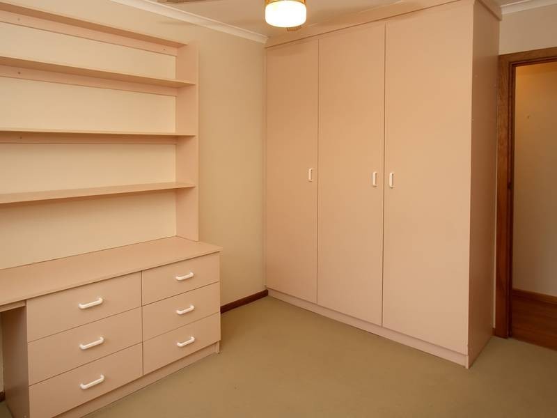 18 Booth Street, Happy Valley SA 5159