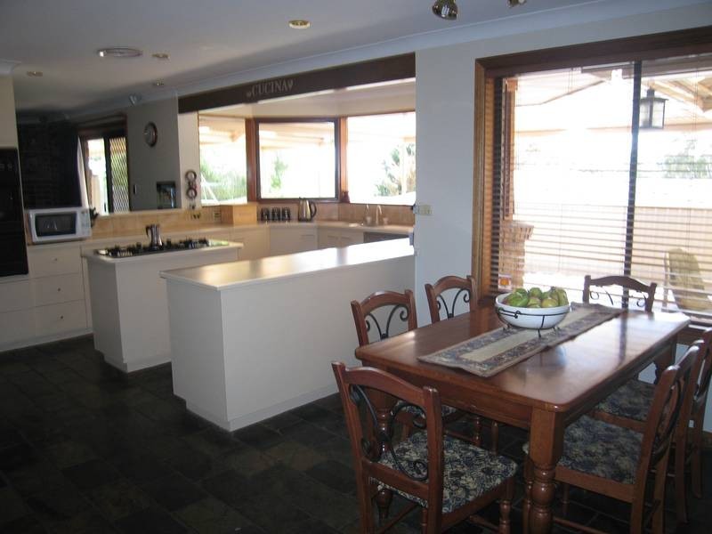 1 Monaco Circuit, Aberfoyle Park SA 5159