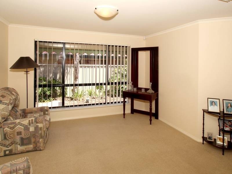 2 Airlie Mews, Hallett Cove SA 5158