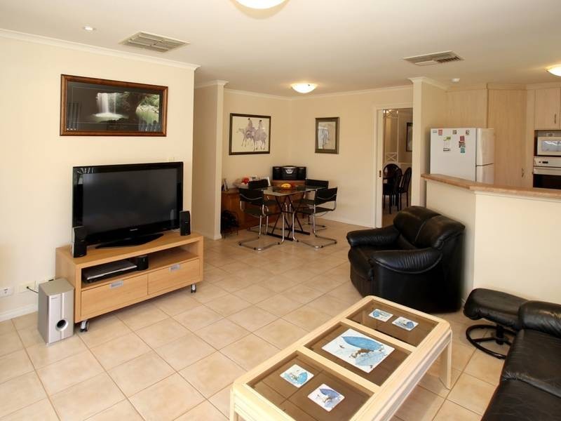 2 Airlie Mews, Hallett Cove SA 5158