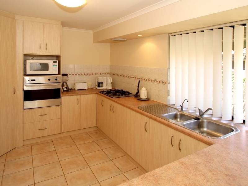 2 Airlie Mews, Hallett Cove SA 5158