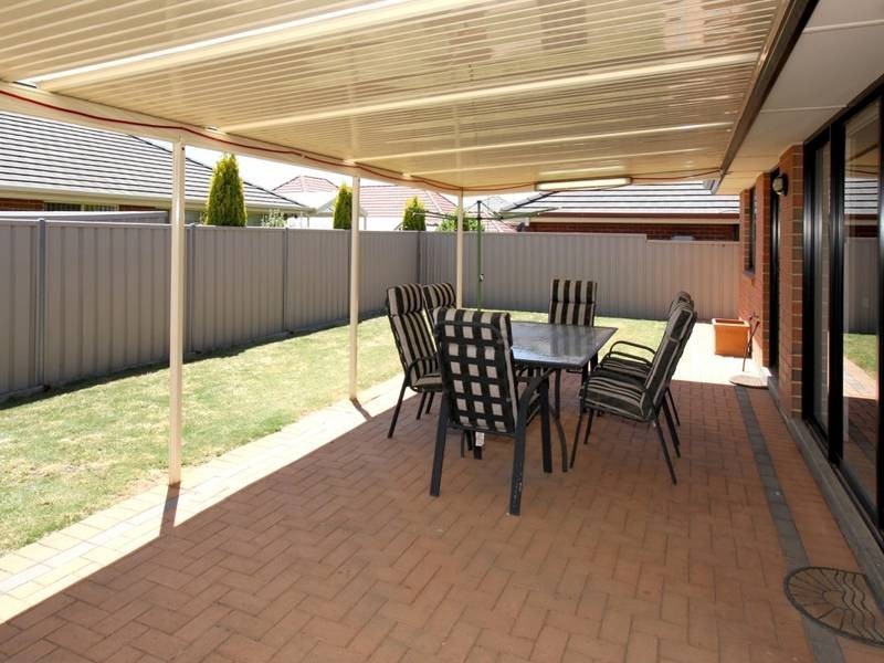 2 Airlie Mews, Hallett Cove SA 5158