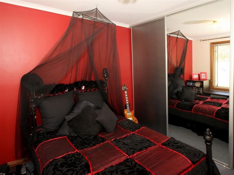 20 Allworth Drive, Happy Valley SA 5159