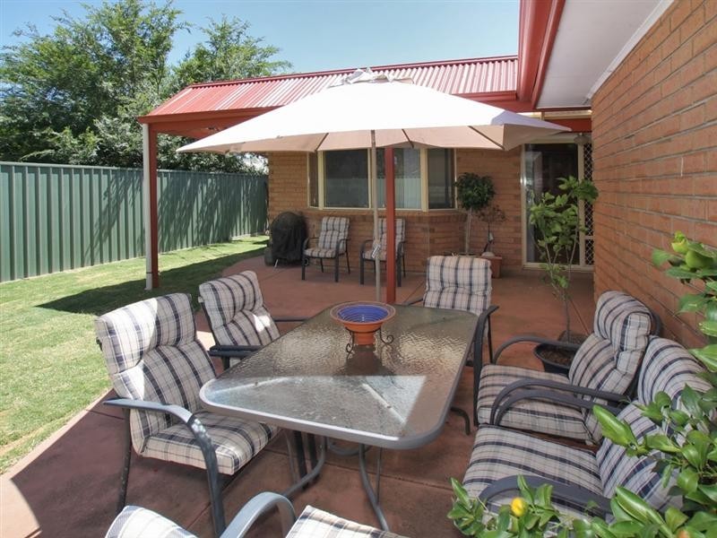 20 Allworth Drive, Happy Valley SA 5159