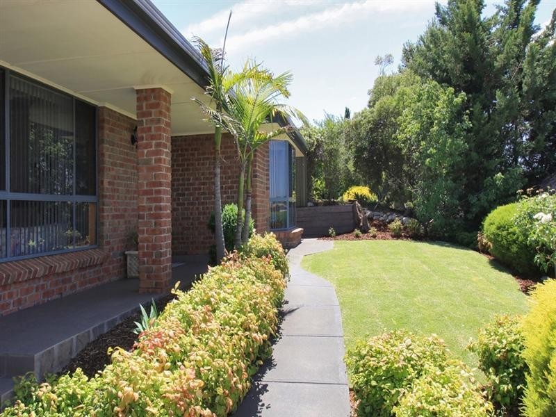 21 Quinvale Road, Hallett Cove SA 5158