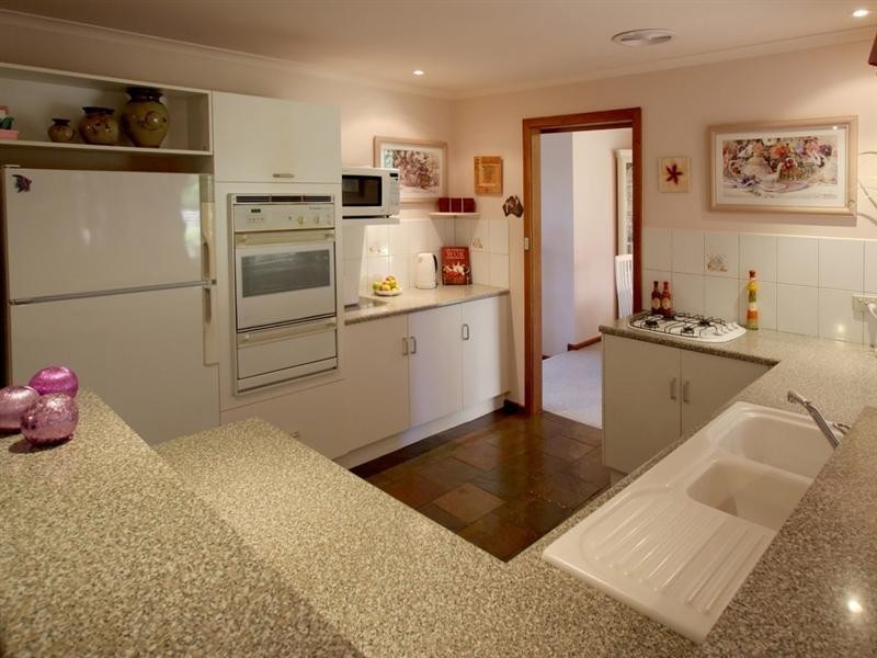 21 Quinvale Road, Hallett Cove SA 5158