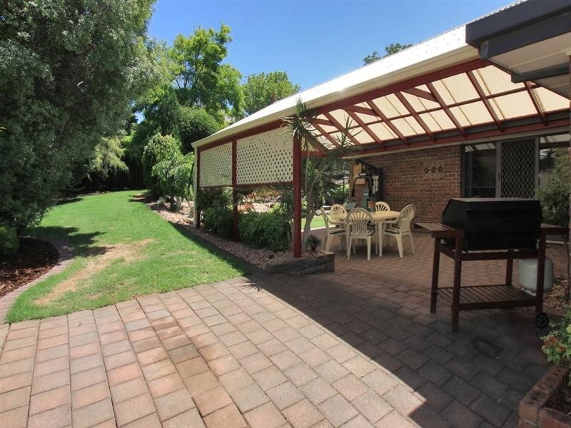 21 Quinvale Road, Hallett Cove SA 5158