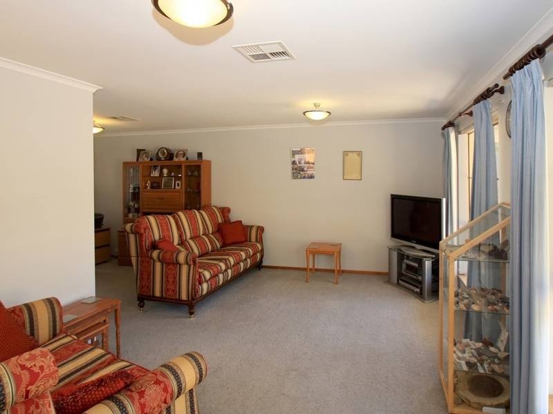 38 Easton Road, Happy Valley SA 5159