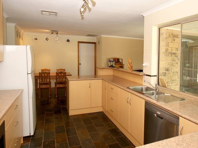 38 Easton Road, Happy Valley SA 5159