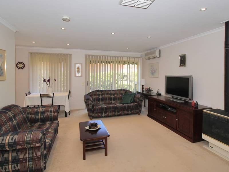 6 Cranbourne Drive, O’halloran Hill SA 5158