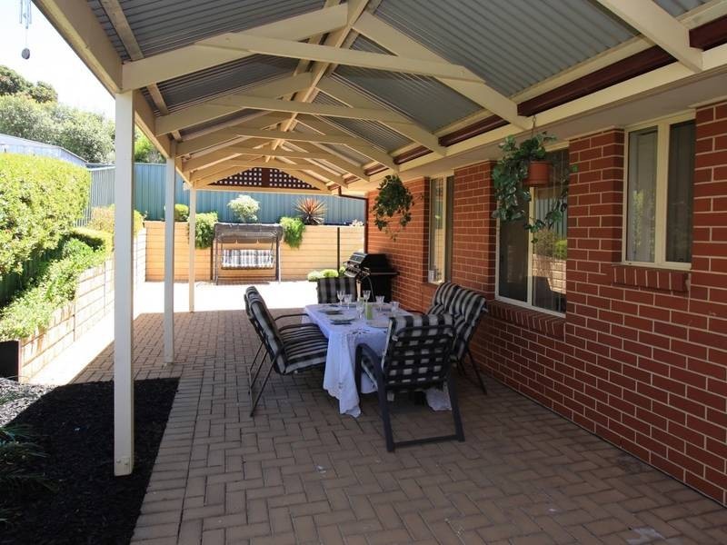 6 Cranbourne Drive, O’halloran Hill SA 5158