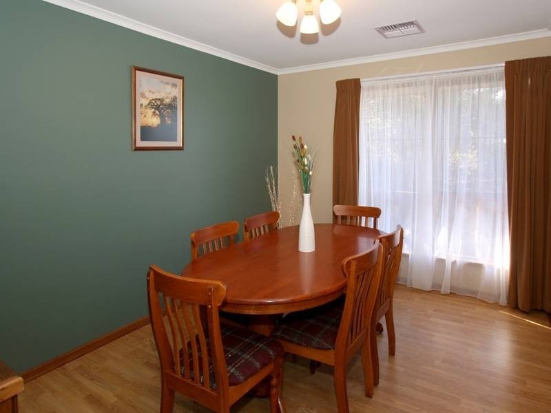 2 Mistral Court, Hallett Cove SA 5158