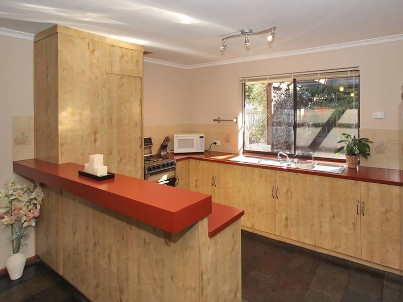 2 Mistral Court, Hallett Cove SA 5158