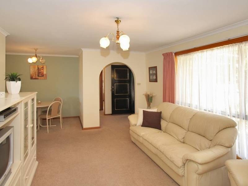 5 Windebanks Road, Aberfoyle Park SA 5159