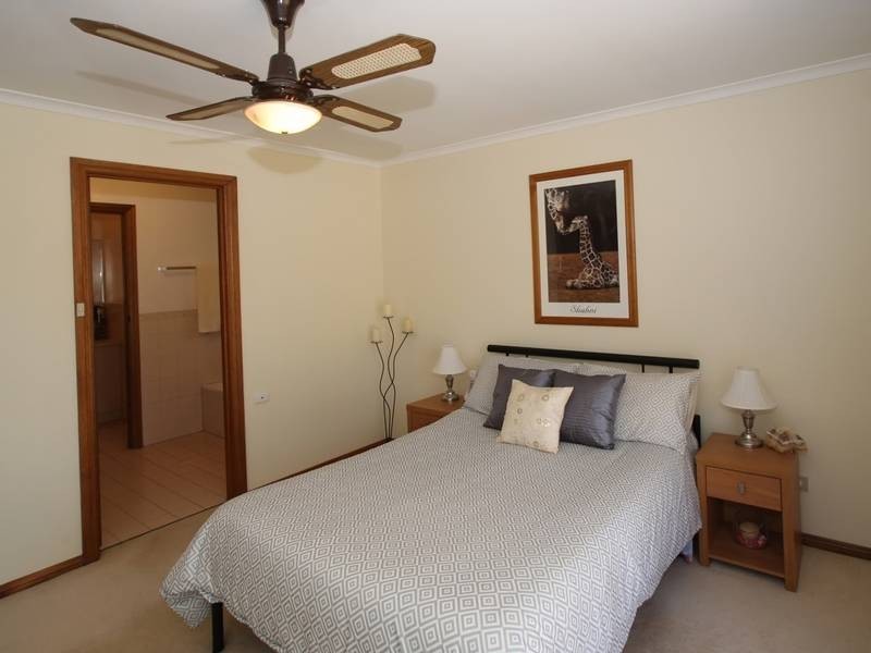 5 Windebanks Road, Aberfoyle Park SA 5159