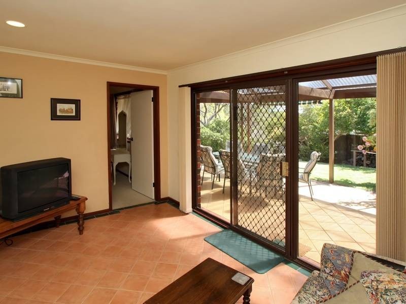 5 Broadmeadow Drive, Flagstaff Hill SA 5159