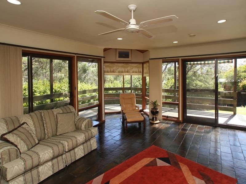 5 Broadmeadow Drive, Flagstaff Hill SA 5159