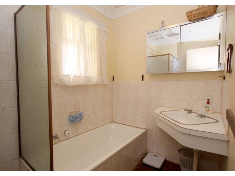 34 Liza Road, Happy Valley SA 5159