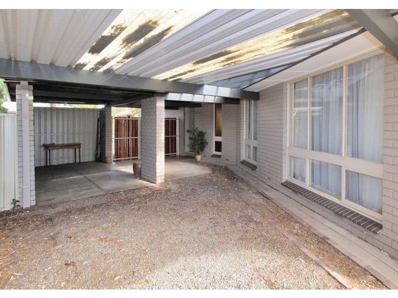 34 Liza Road, Happy Valley SA 5159