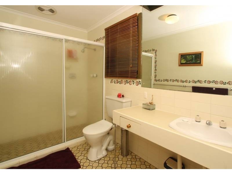 26 Tania Drive, Aberfoyle Park SA 5159