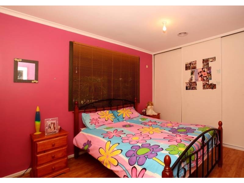 26 Tania Drive, Aberfoyle Park SA 5159