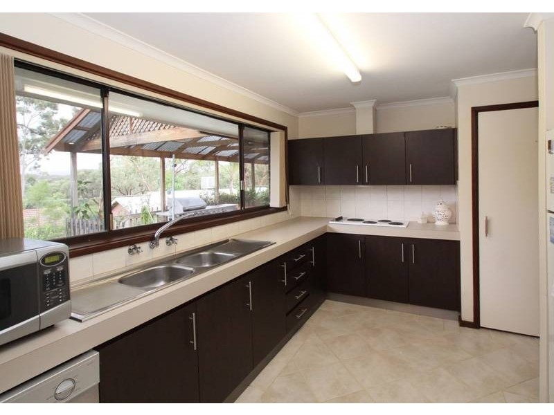 6 Gunya Street, Flagstaff Hill SA 5159