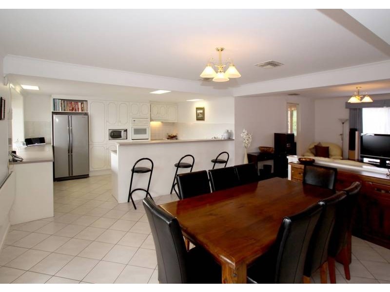 7 Willow Way, Aberfoyle Park SA 5159